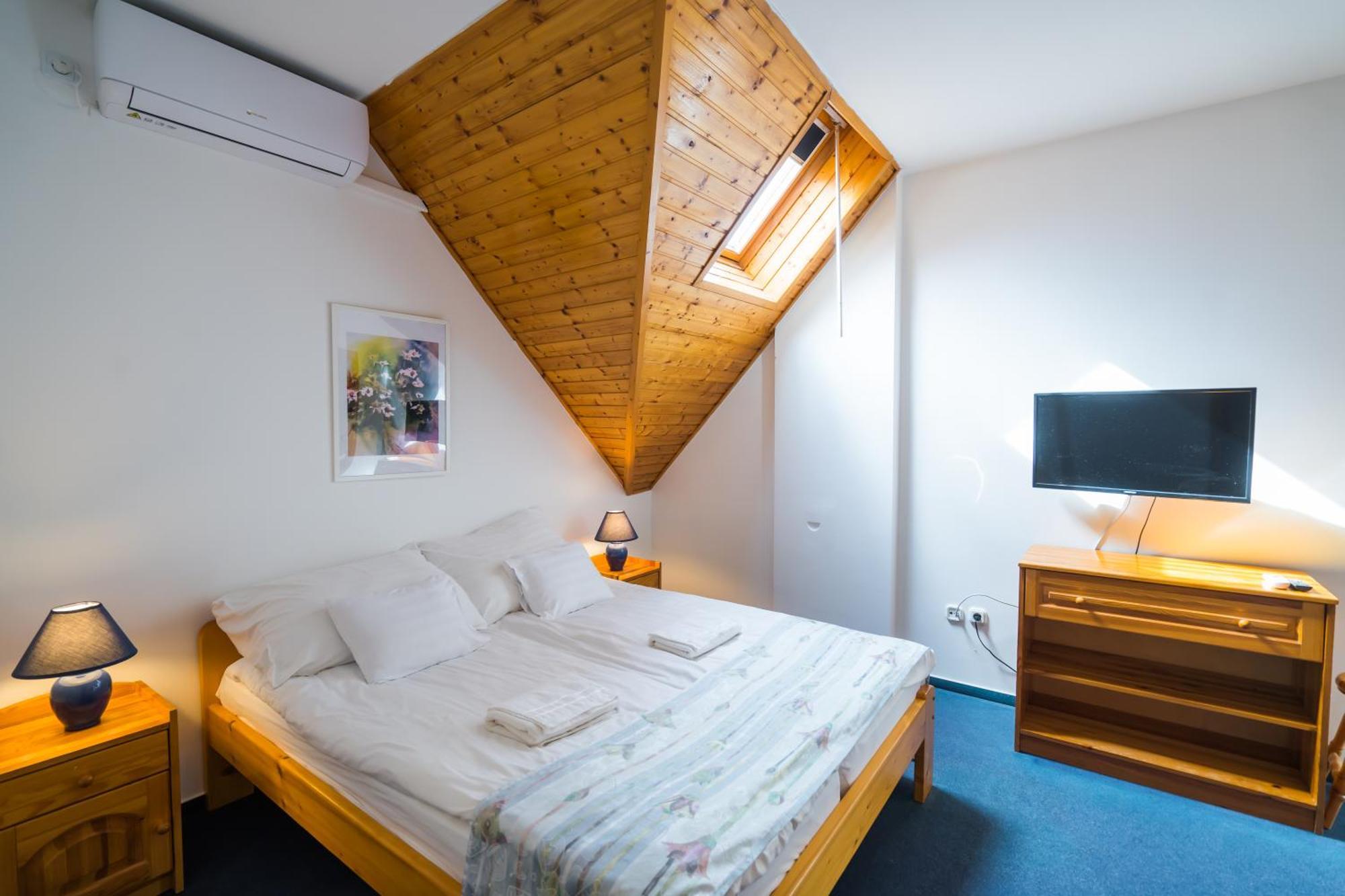 Gyorfi Apartmanhaz Zamárdi Buitenkant foto
