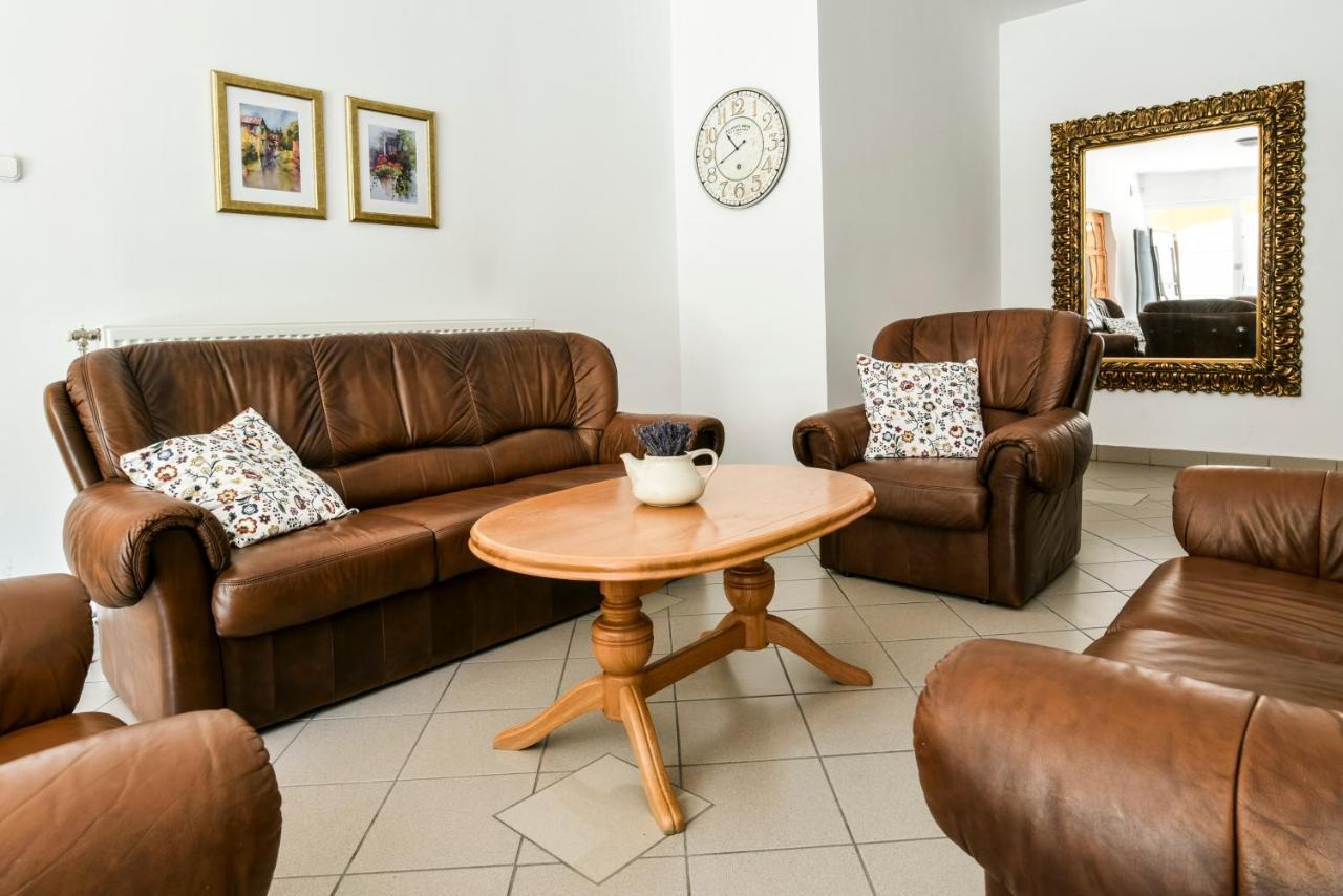 Gyorfi Apartmanhaz Zamárdi Buitenkant foto